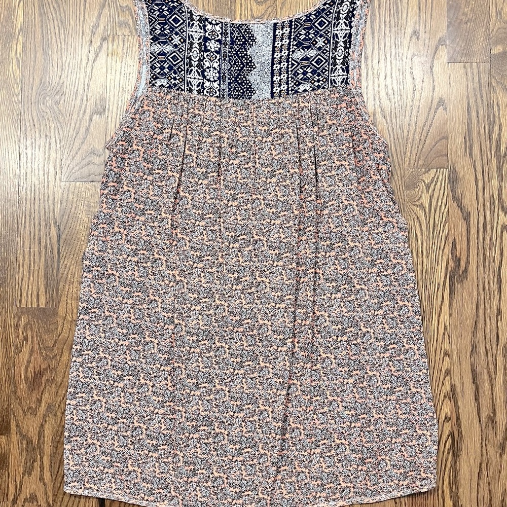 High-low Top - Picture 3 of 3